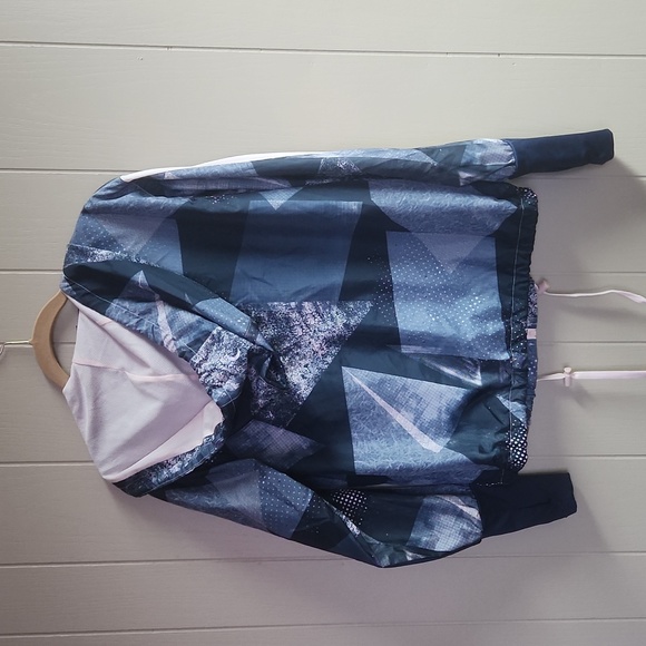 Zyia Active Jacket - Picture 6 of 7